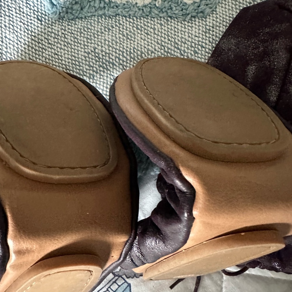 Soft sole slip on shoes light weigh/ fold into bag do purple sz 8.5 - Picture 3 of 4
